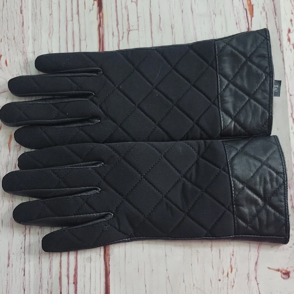 Quilted Black Leather And Nylon Gloves Size Medium